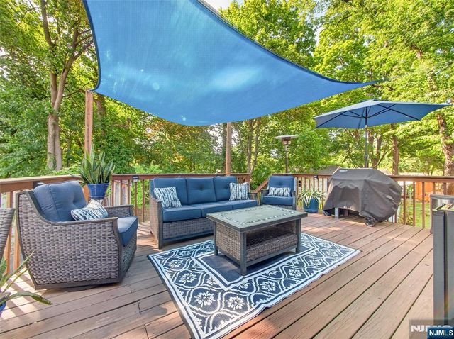 1134 Julia Street, Teaneck, NJ 07666