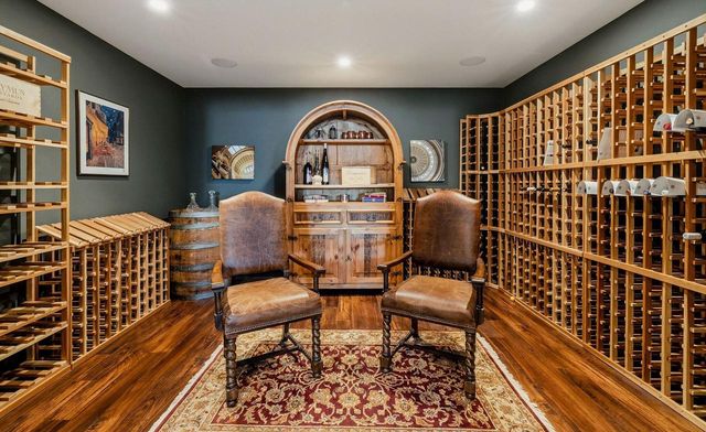 13675 N Legacy Hills DRIVE, Mequon, WI 53097