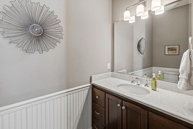 13675 N Legacy Hills DRIVE, Mequon, WI 53097