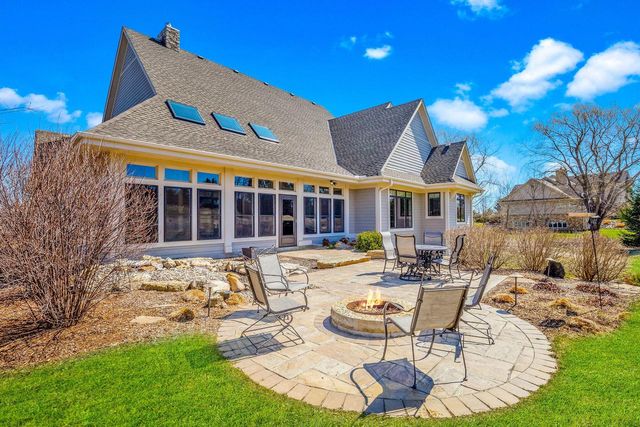 13675 N Legacy Hills DRIVE, Mequon, WI 53097