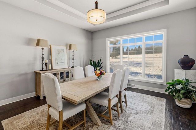 13675 N Legacy Hills DRIVE, Mequon, WI 53097