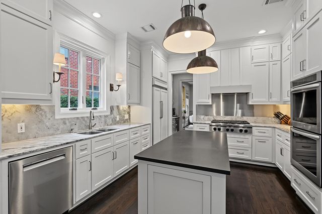 3110 Plumb, West University Place, TX 77005