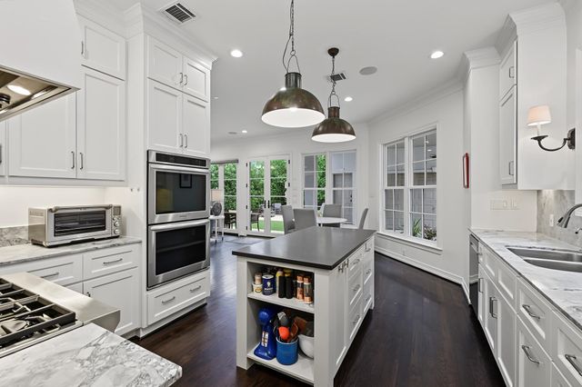 3110 Plumb, West University Place, TX 77005