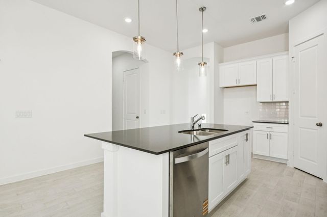 6711 Alejandro Place, Baytown, TX 77523