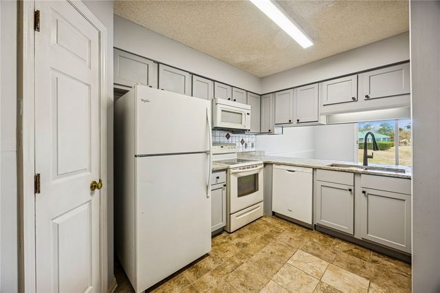 236 W Lakemont Drive, Kingsland, GA 31548