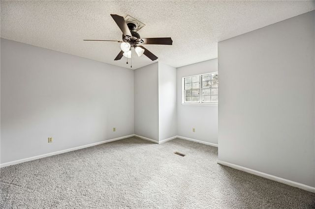 236 W Lakemont Drive, Kingsland, GA 31548