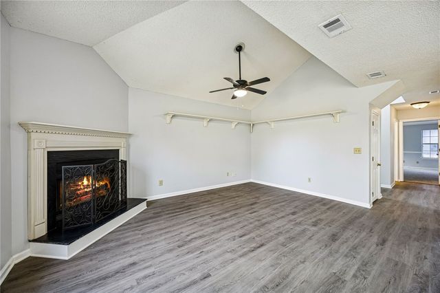 236 W Lakemont Drive, Kingsland, GA 31548