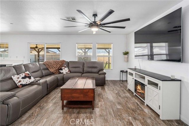 44527 Freer, Lancaster, CA 93536