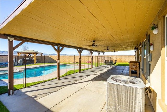 44527 Freer, Lancaster, CA 93536