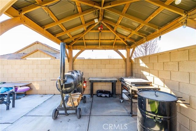 44527 Freer, Lancaster, CA 93536