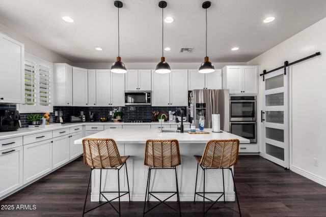 2510 E Fawn Drive, Phoenix, AZ 85042