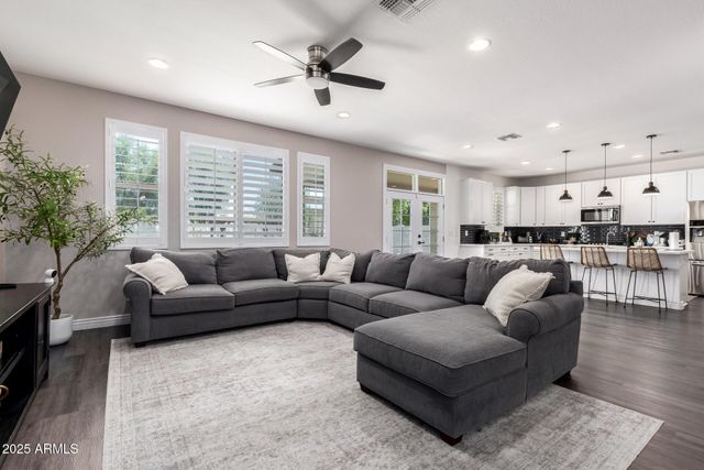 2510 E Fawn Drive, Phoenix, AZ 85042