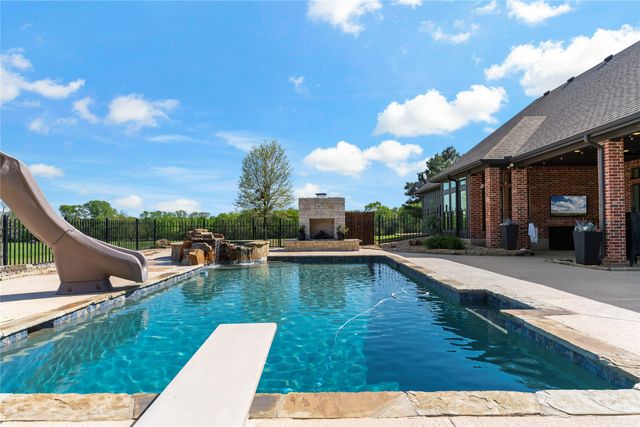 5000 Stillhouse Road, Paris, TX 75462