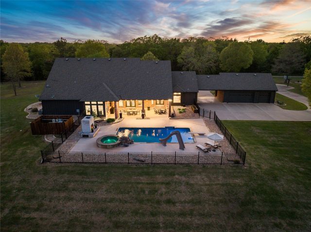 5000 Stillhouse Road, Paris, TX 75462