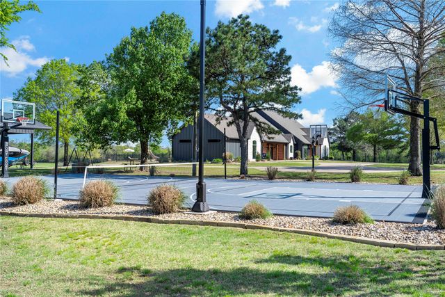 5000 Stillhouse Road, Paris, TX 75462