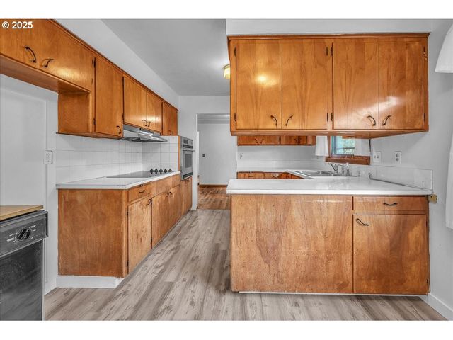 1550 Se 4TH St, Gresham, OR 97080