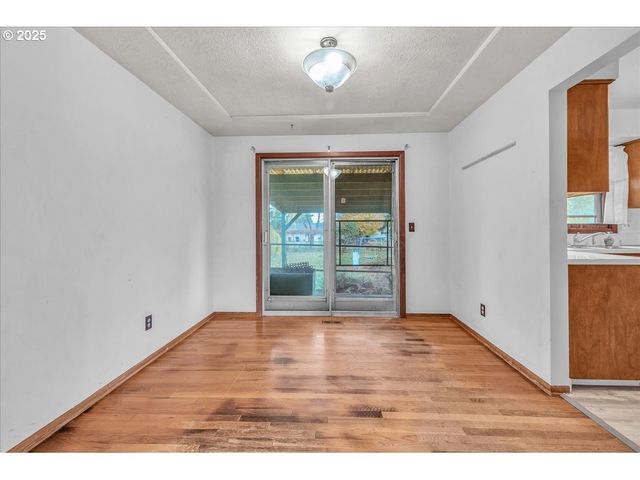 1550 Se 4TH St, Gresham, OR 97080