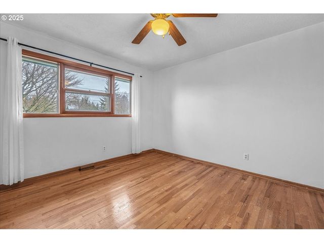 1550 Se 4TH St, Gresham, OR 97080