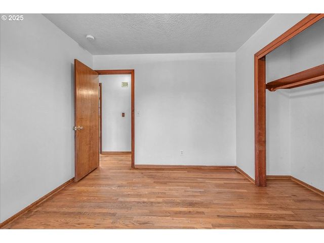 1550 Se 4TH St, Gresham, OR 97080