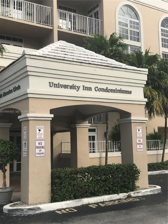 1280 S Alhambra Cir 1111B, Coral Gables, FL 33146