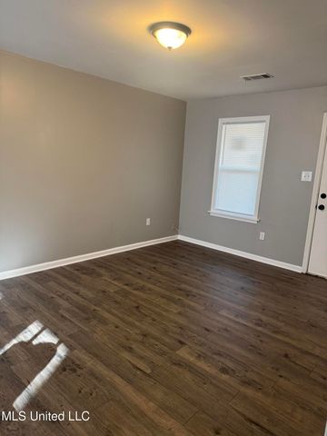 5813 Laurie Drive, Horn Lake, MS 38637