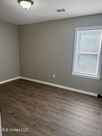 5813 Laurie Drive, Horn Lake, MS 38637