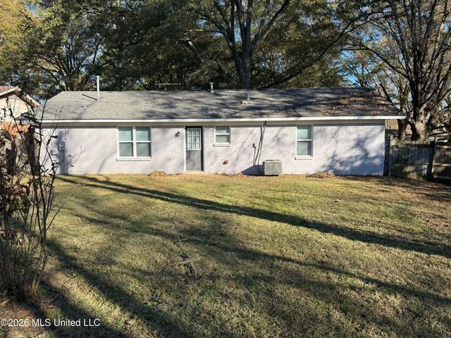 5813 Laurie Drive, Horn Lake, MS 38637
