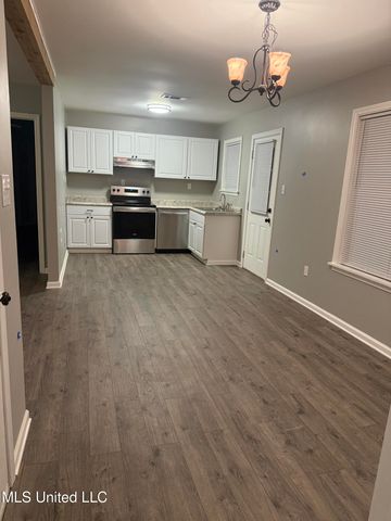 5813 Laurie Drive, Horn Lake, MS 38637