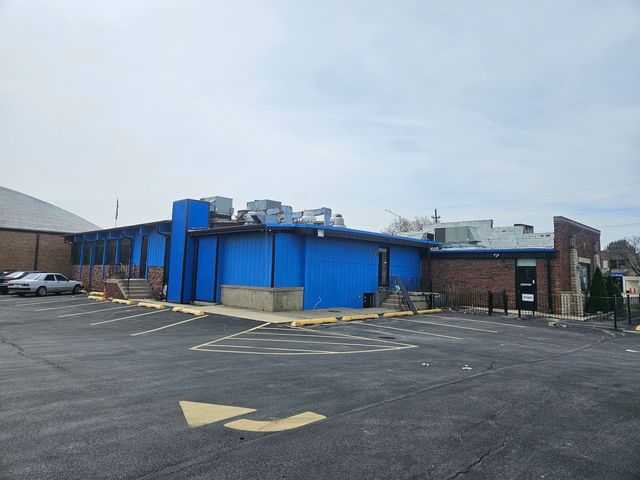 11011 Southwest Highway, Palos Hills, IL 60465