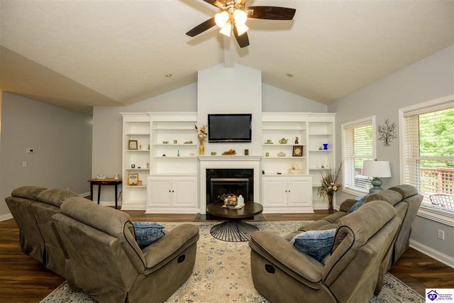 330 Stonebriar Drive, Elizabethtown, KY 42701