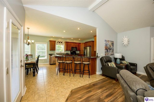 330 Stonebriar Drive, Elizabethtown, KY 42701