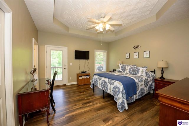 330 Stonebriar Drive, Elizabethtown, KY 42701
