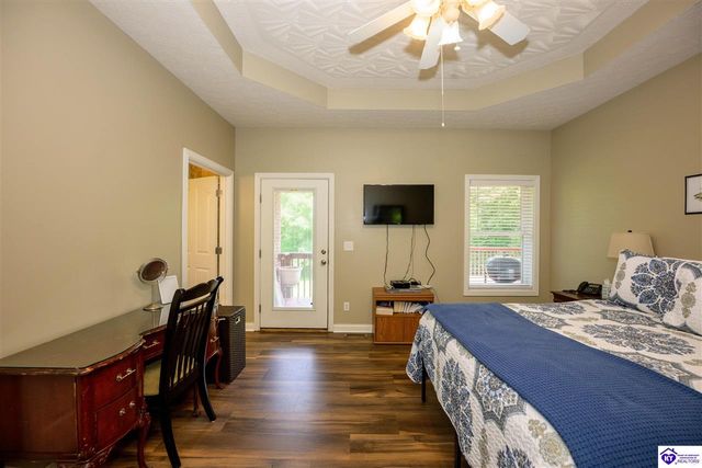 330 Stonebriar Drive, Elizabethtown, KY 42701
