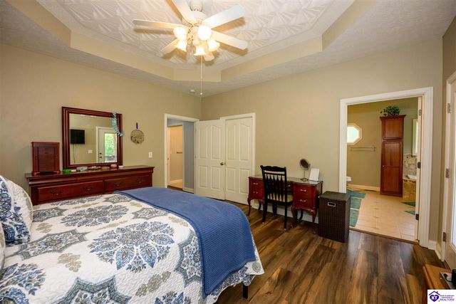 330 Stonebriar Drive, Elizabethtown, KY 42701