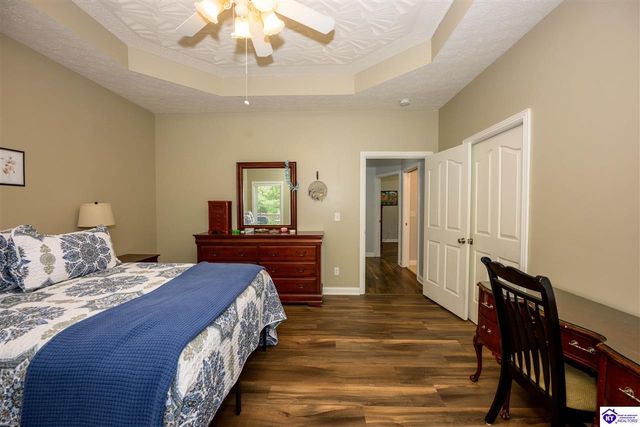 330 Stonebriar Drive, Elizabethtown, KY 42701