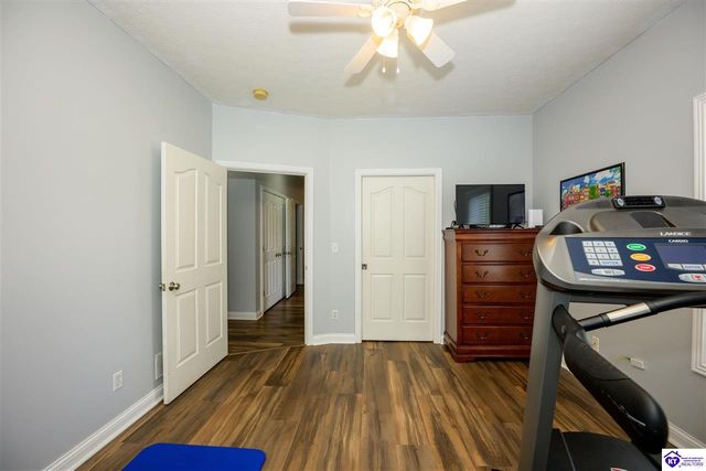 330 Stonebriar Drive, Elizabethtown, KY 42701