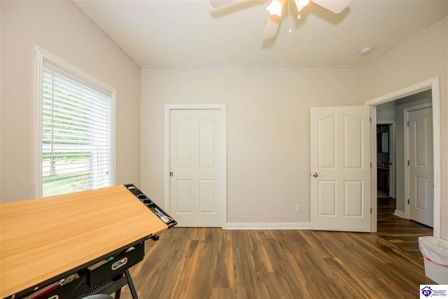 330 Stonebriar Drive, Elizabethtown, KY 42701