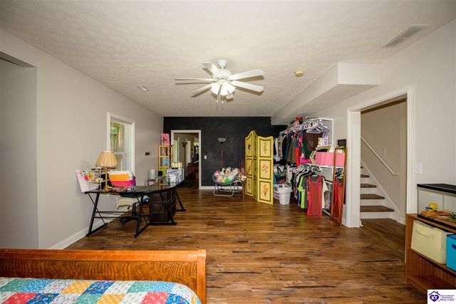 330 Stonebriar Drive, Elizabethtown, KY 42701
