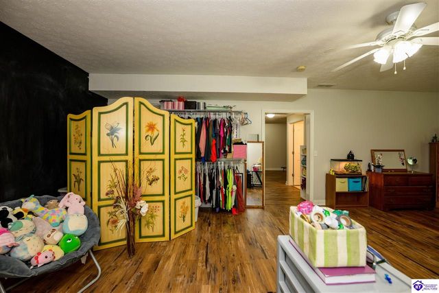 330 Stonebriar Drive, Elizabethtown, KY 42701