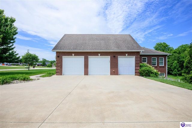 330 Stonebriar Drive, Elizabethtown, KY 42701