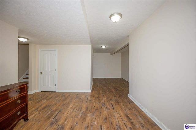 330 Stonebriar Drive, Elizabethtown, KY 42701