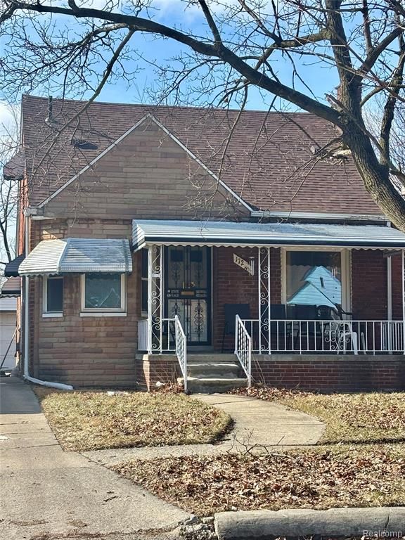 17205 Shaftsbury Avenue, Detroit, MI 48219