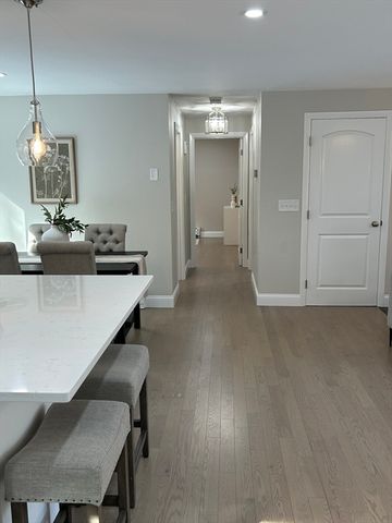 38 Rocky Knook Ln, Marion, MA 02738