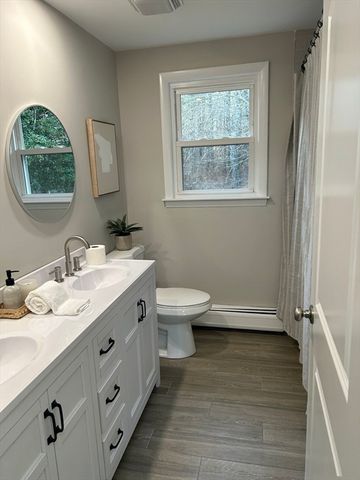 38 Rocky Knook Ln, Marion, MA 02738