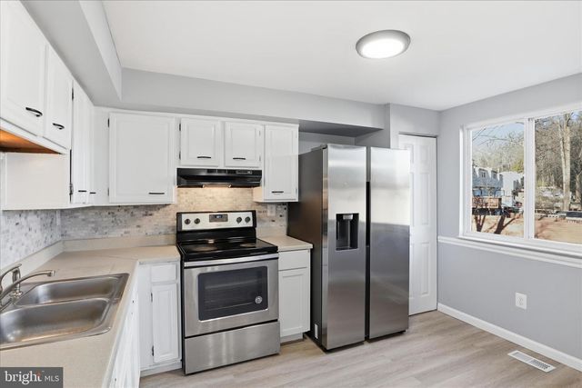 19847 WHEELWRIGHT DR, Gaithersburg, MD 20886