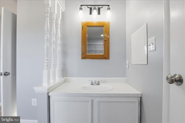 19847 WHEELWRIGHT DR, Gaithersburg, MD 20886