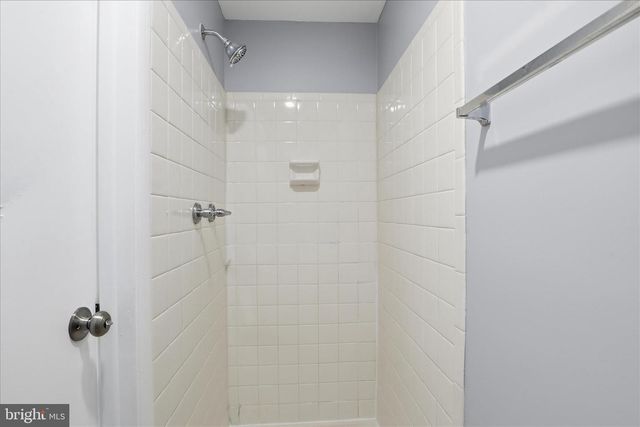 19847 WHEELWRIGHT DR, Gaithersburg, MD 20886