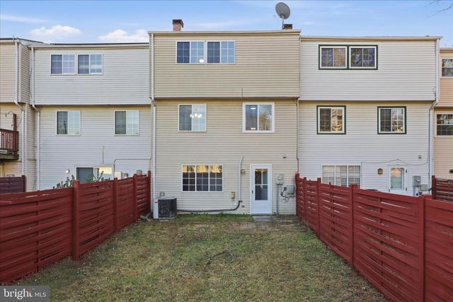 19847 WHEELWRIGHT DR, Gaithersburg, MD 20886