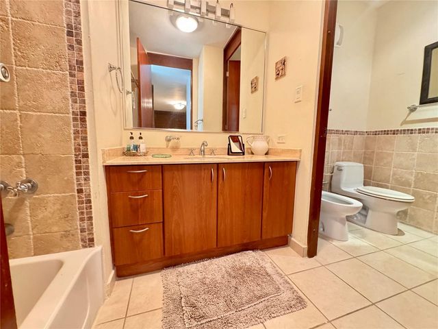 75 OCEAN DRIVE 222, Humacao, PR 00791