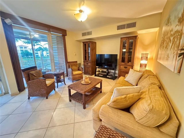 75 OCEAN DRIVE 222, Humacao, PR 00791